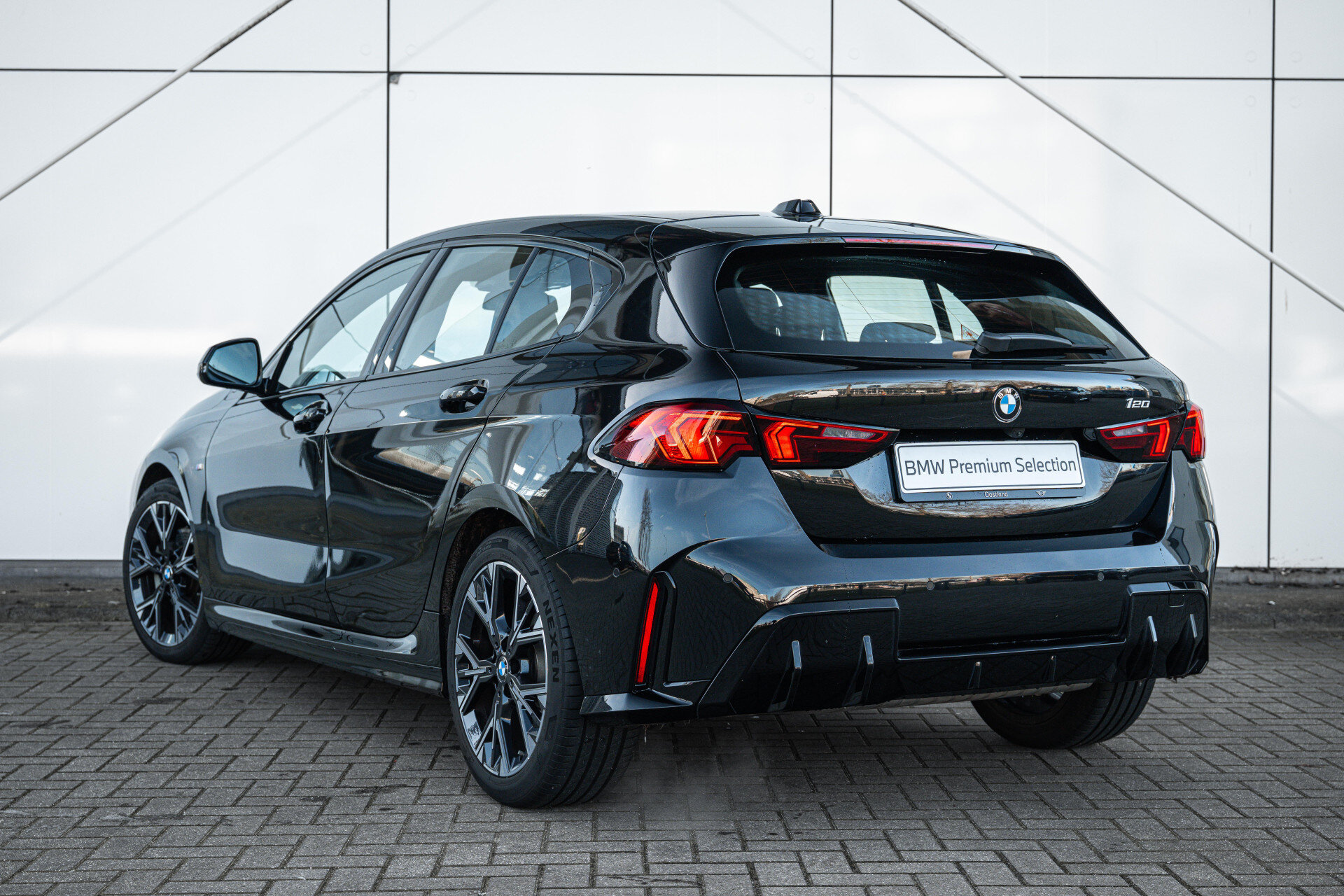 BMW 1 Serie 120 M Sport Automaat - Afbeelding 2
