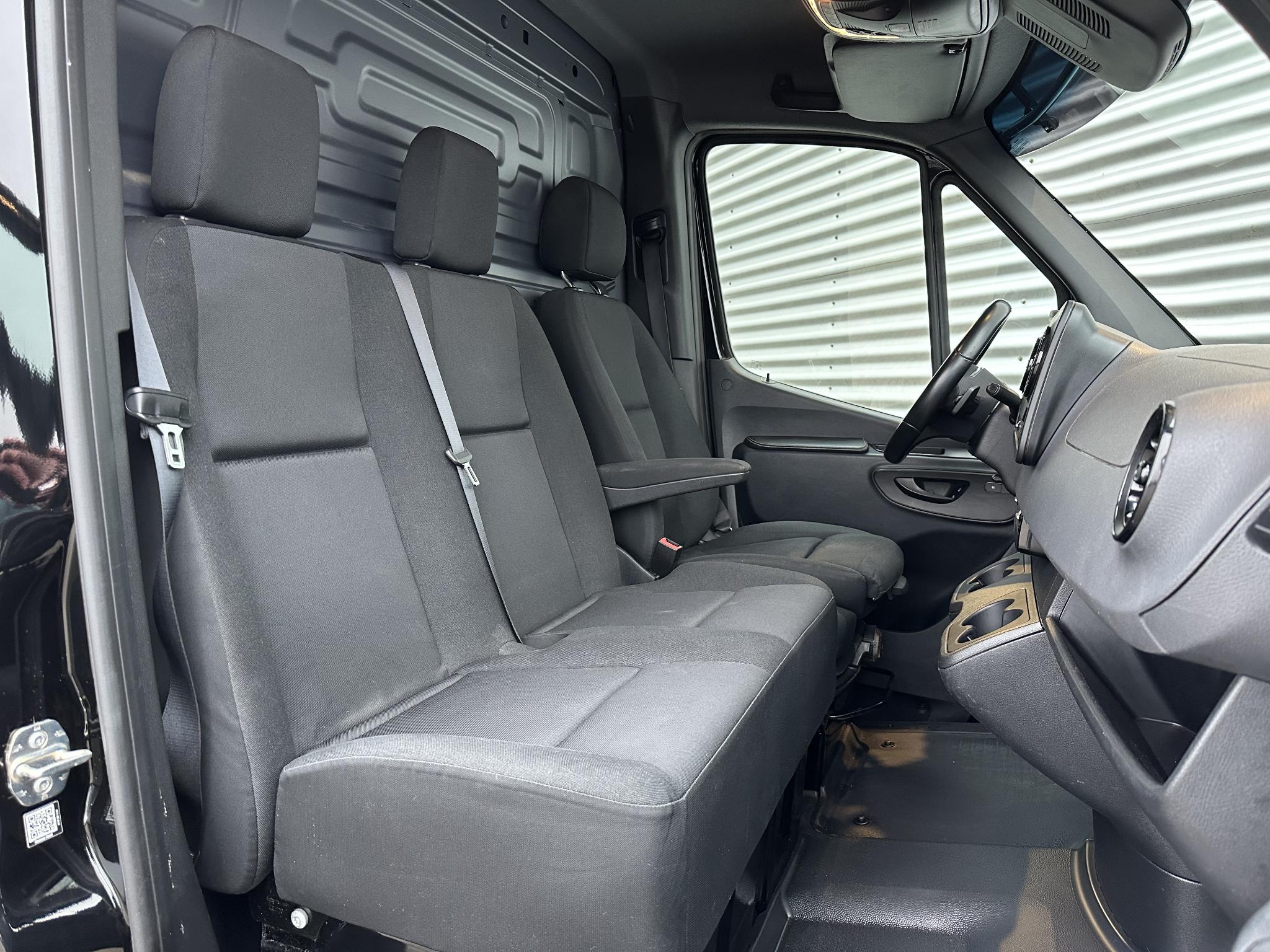 Mercedes-Benz Sprinter 319 CDI V6 L2H1 Automaat Airco Carplay - Afbeelding 4