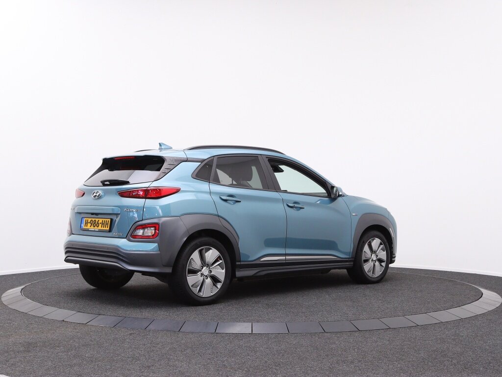 Hyundai Kona EV Premium 64 kWh | SOH 95.7% | 3-fase | BlueLink - Afbeelding 2