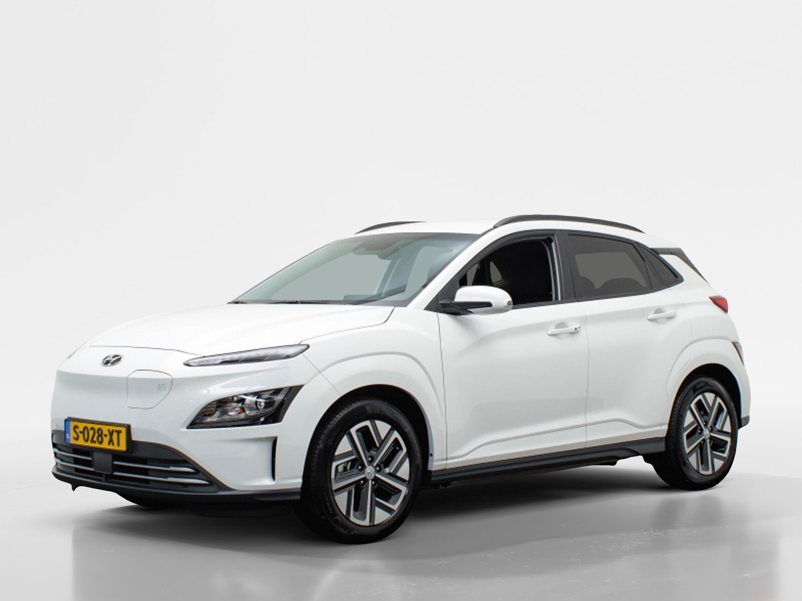 Hyundai Kona EV Fashion 64 kWh | DEMO | Private Lease 449 p/m