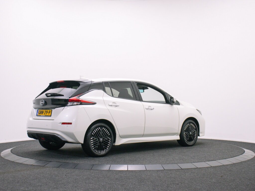 Nissan Leaf Tekna 39 kWh | Leder | 360° camera | Stoelverwarming - Afbeelding 3