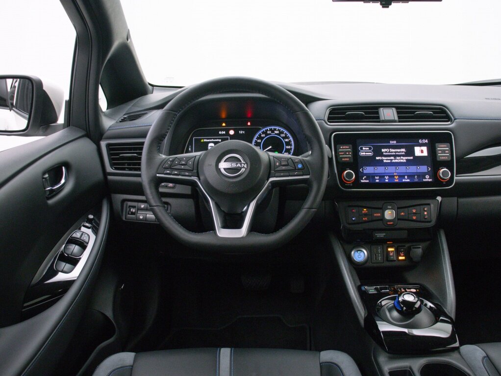 Nissan Leaf Tekna 39 kWh | Leder | 360° camera | Stoelverwarming - Afbeelding 4