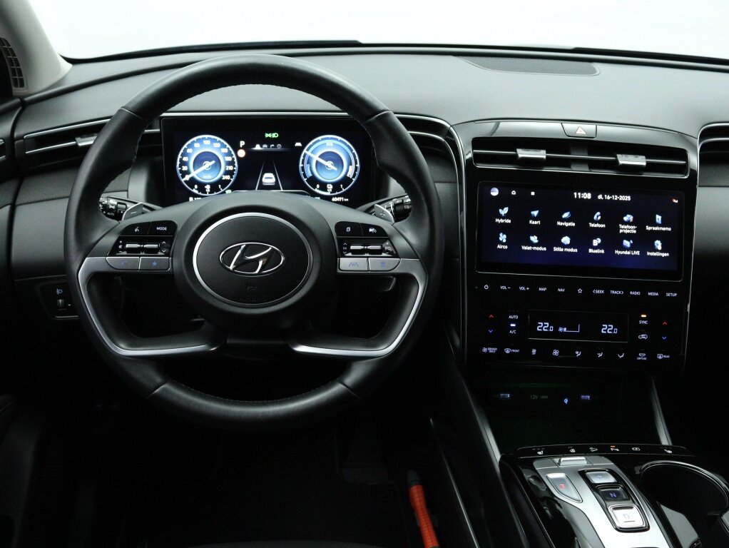Hyundai Tucson 1.6 T-GDI HEV Comfort Smart | Navigatie | Camera | Stoelverwarmi - Afbeelding 4