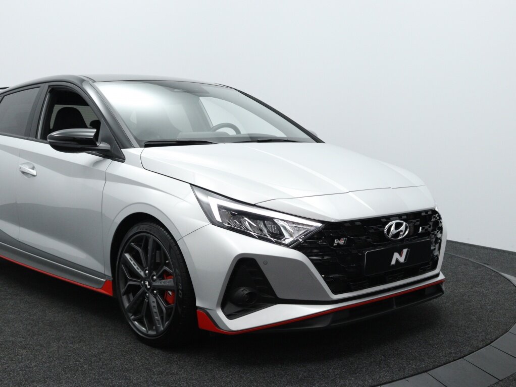 Hyundai i20 1.6 N Performance 204PK | Schaalstoelen | Navigatie | Camera - Afbeelding 3