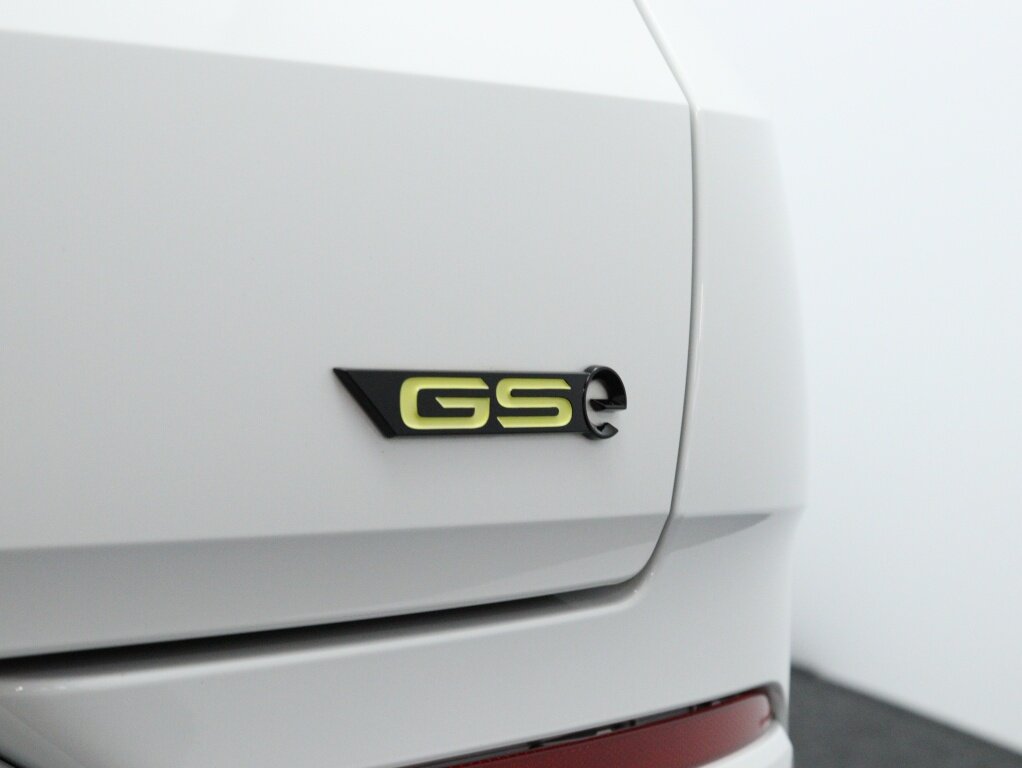 Opel Grandland 1.6 T Hybrid 4x4 GSe 300PK | Navigatie | Camera | Cruise control - Afbeelding 4