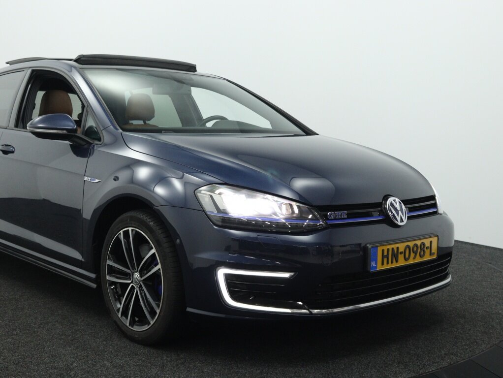 Volkswagen Golf 1.4 TSI GTE 204 PK | Panoramadak | Leder | Navigatie | Camera | - Afbeelding 3