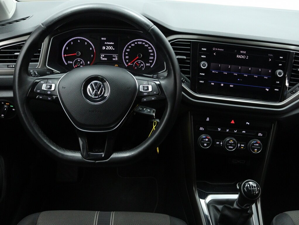 Volkswagen T-Roc 1.0 TSI Style | Navigatie | Sensoren voor en achter | Apple Carp - Afbeelding 5