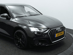 Audi A3 Limousine 35 TFSI Business edition | 19 Inch | Leder | Navigatie | Camera - Afbeelding 3