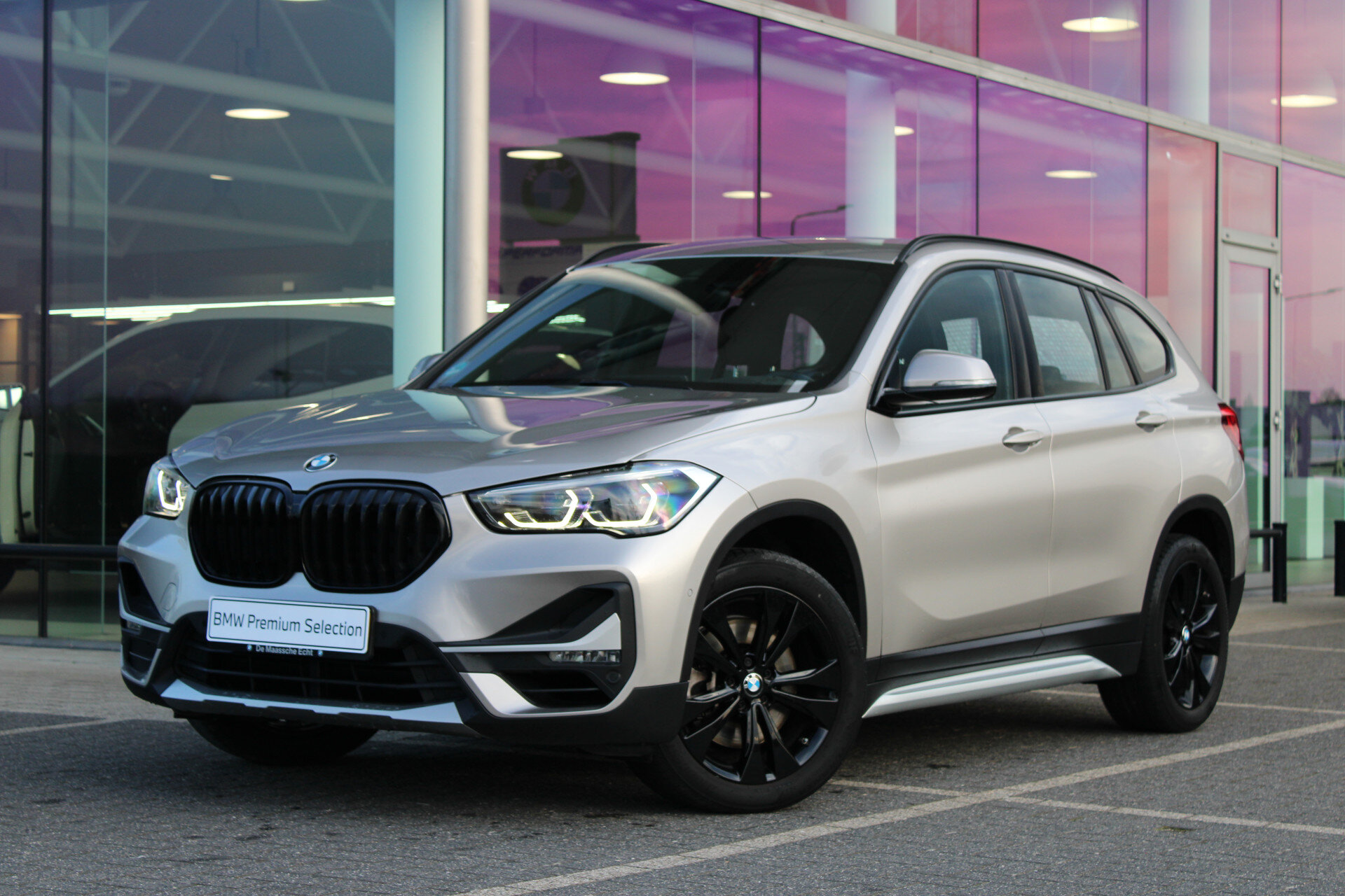 BMW X1 sDrive20i High Executive xLine Automaat