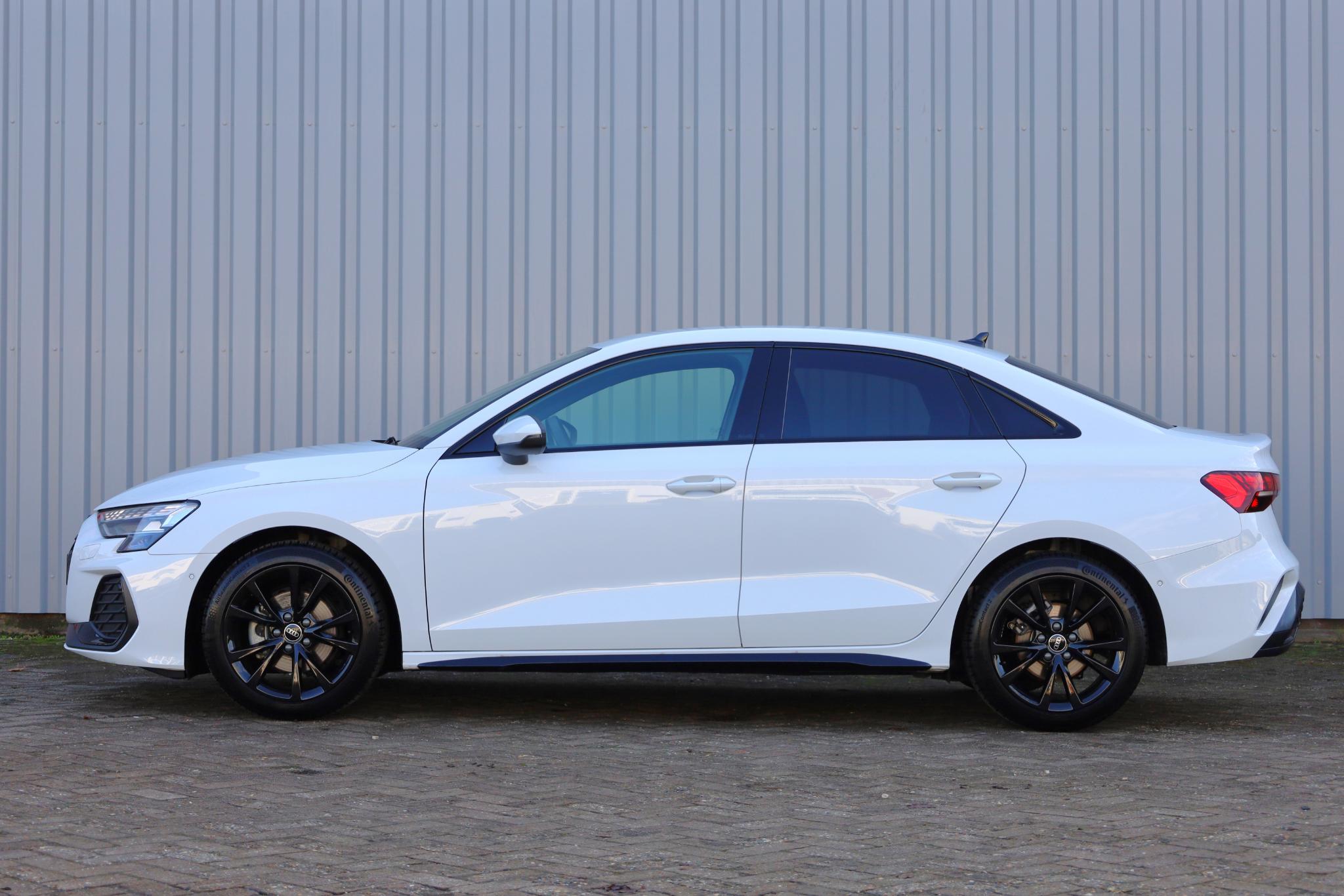 Audi A3 Limousine 30 TFSI S edition - Afbeelding 5