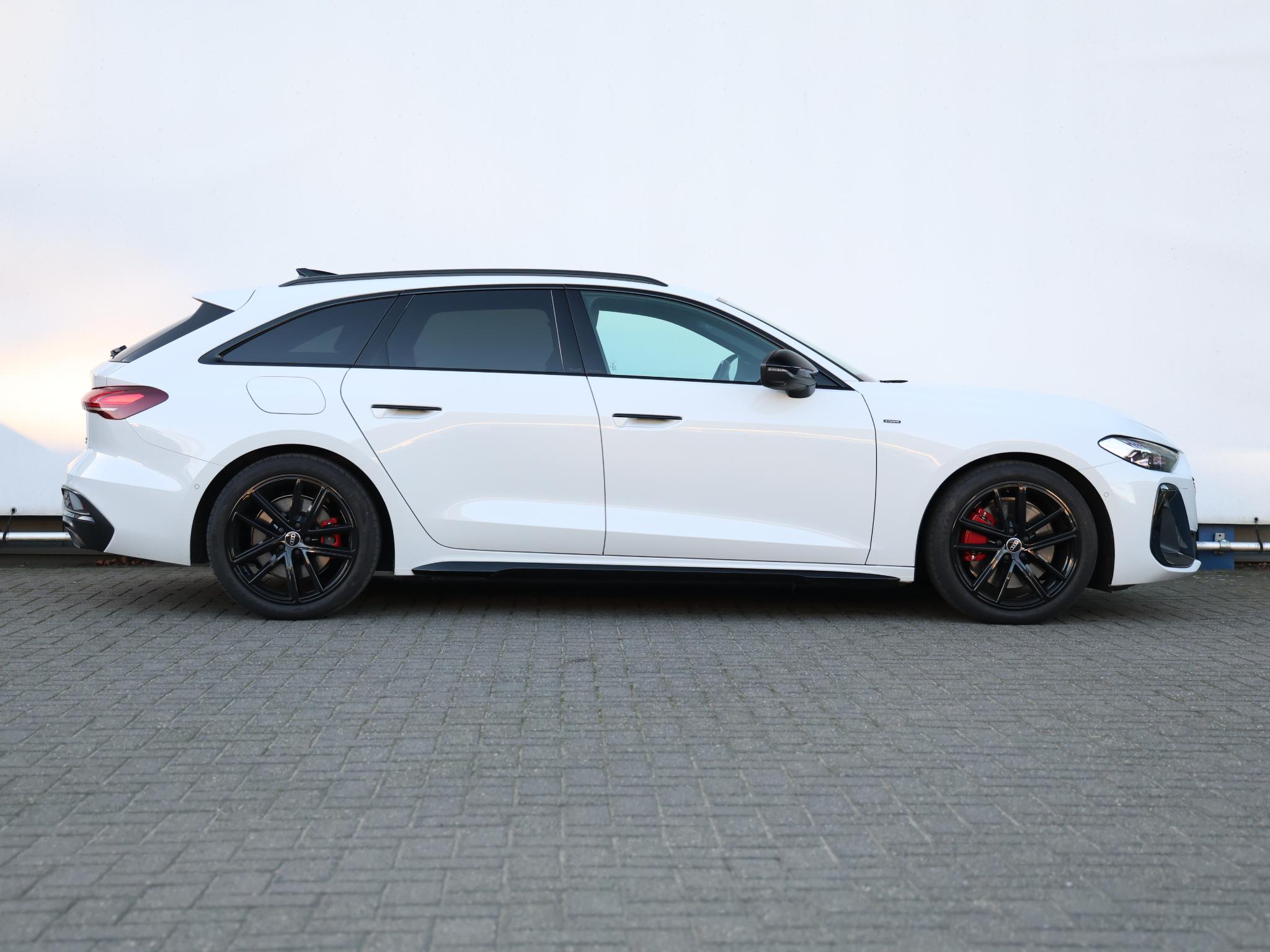 Audi A5 Avant 2.0 e-hybrid quattro S edition - Afbeelding 2