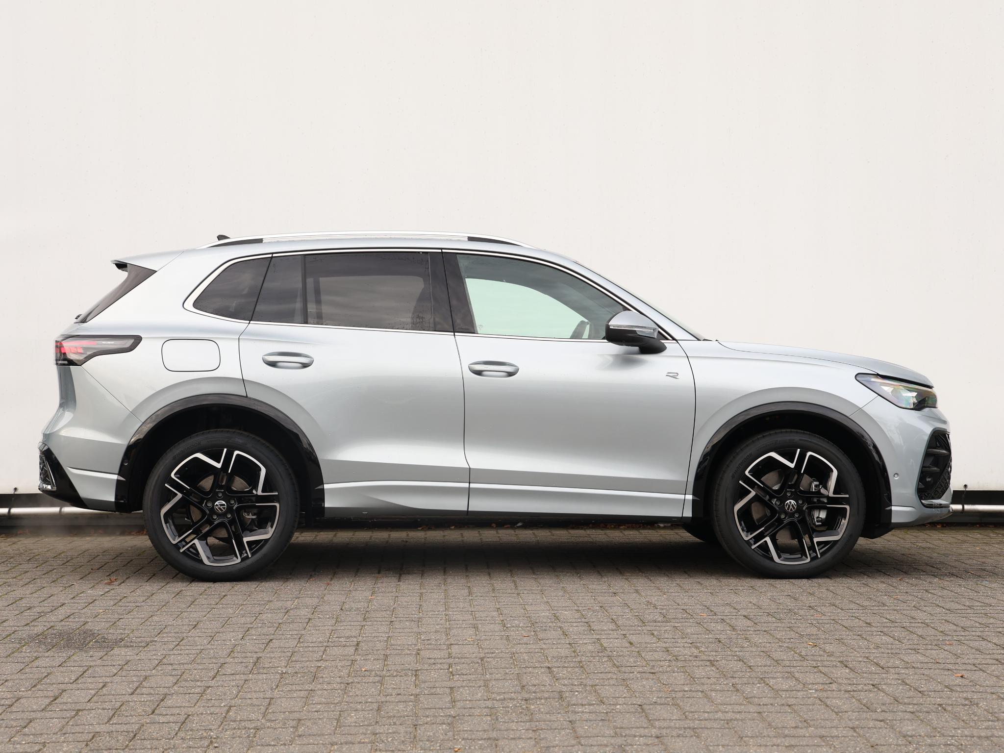 Volkswagen Tiguan R-Line-Edition 1.5 eHybrid 150 kW / 204 pk SUV 6 v - Afbeelding 2