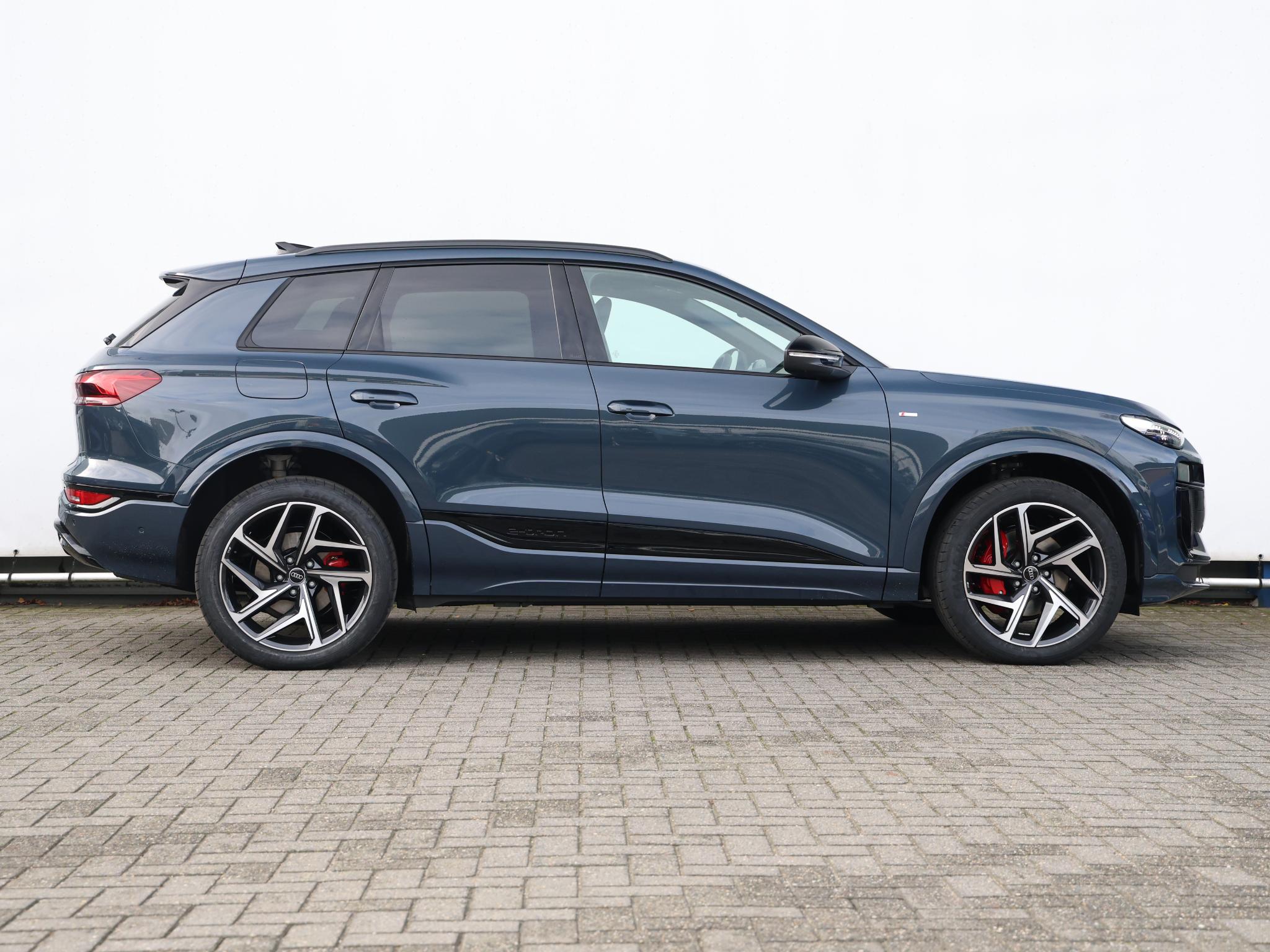 Audi Q6 e-tron S edition 83Kwh | 252 PK SUV - Afbeelding 2