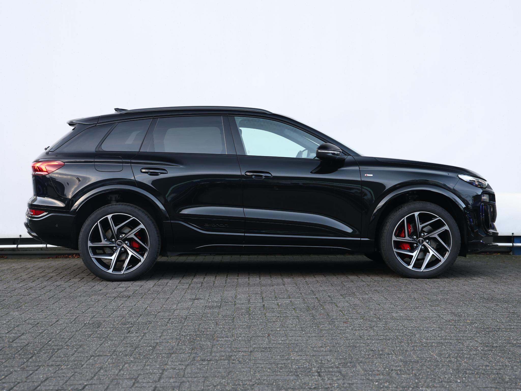 Audi Q6 e-tron S edition 83Kwh | 252 PK SUV - Afbeelding 2