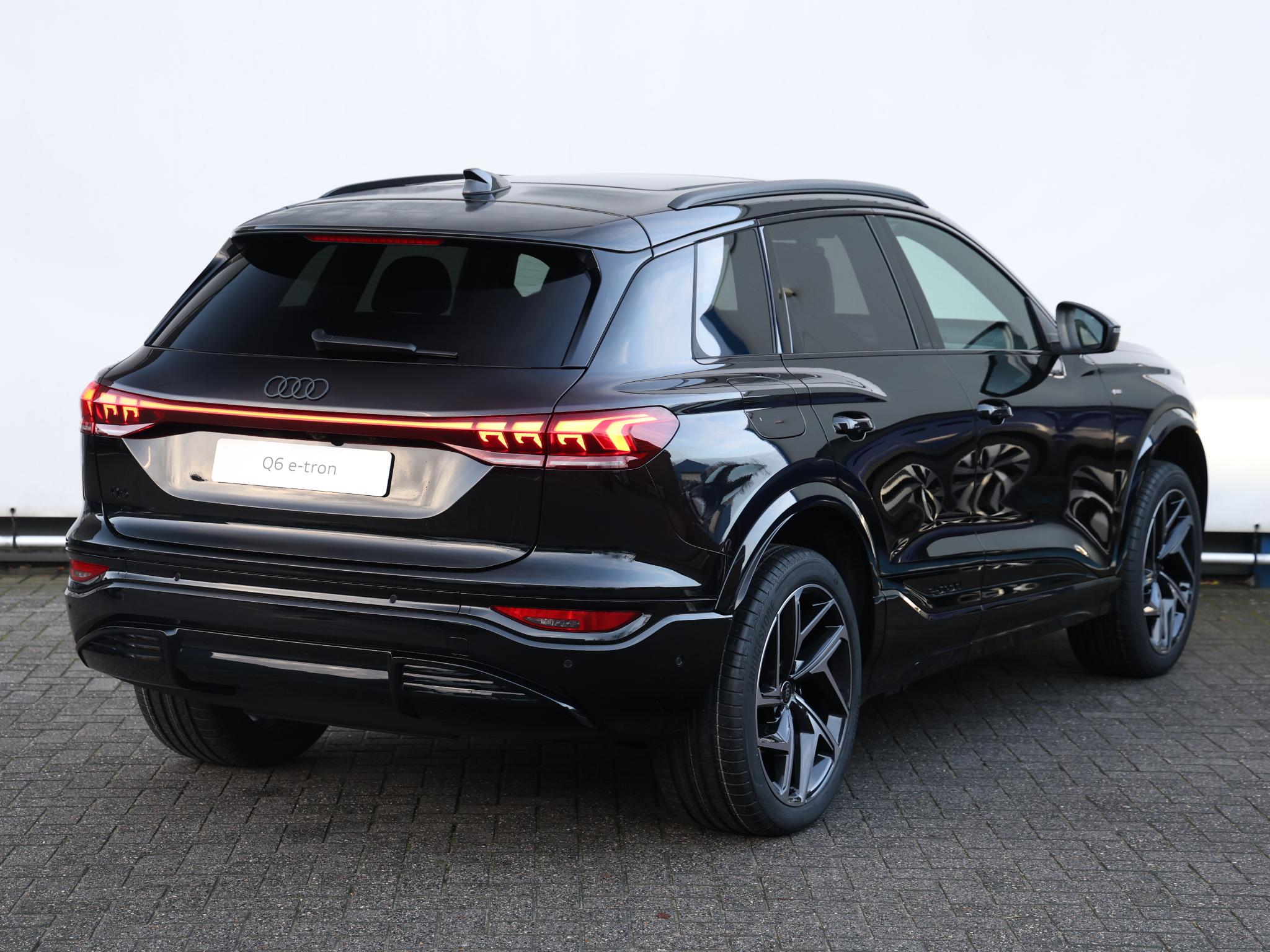 Audi Q6 e-tron S edition 83Kwh | 252 PK SUV - Afbeelding 5