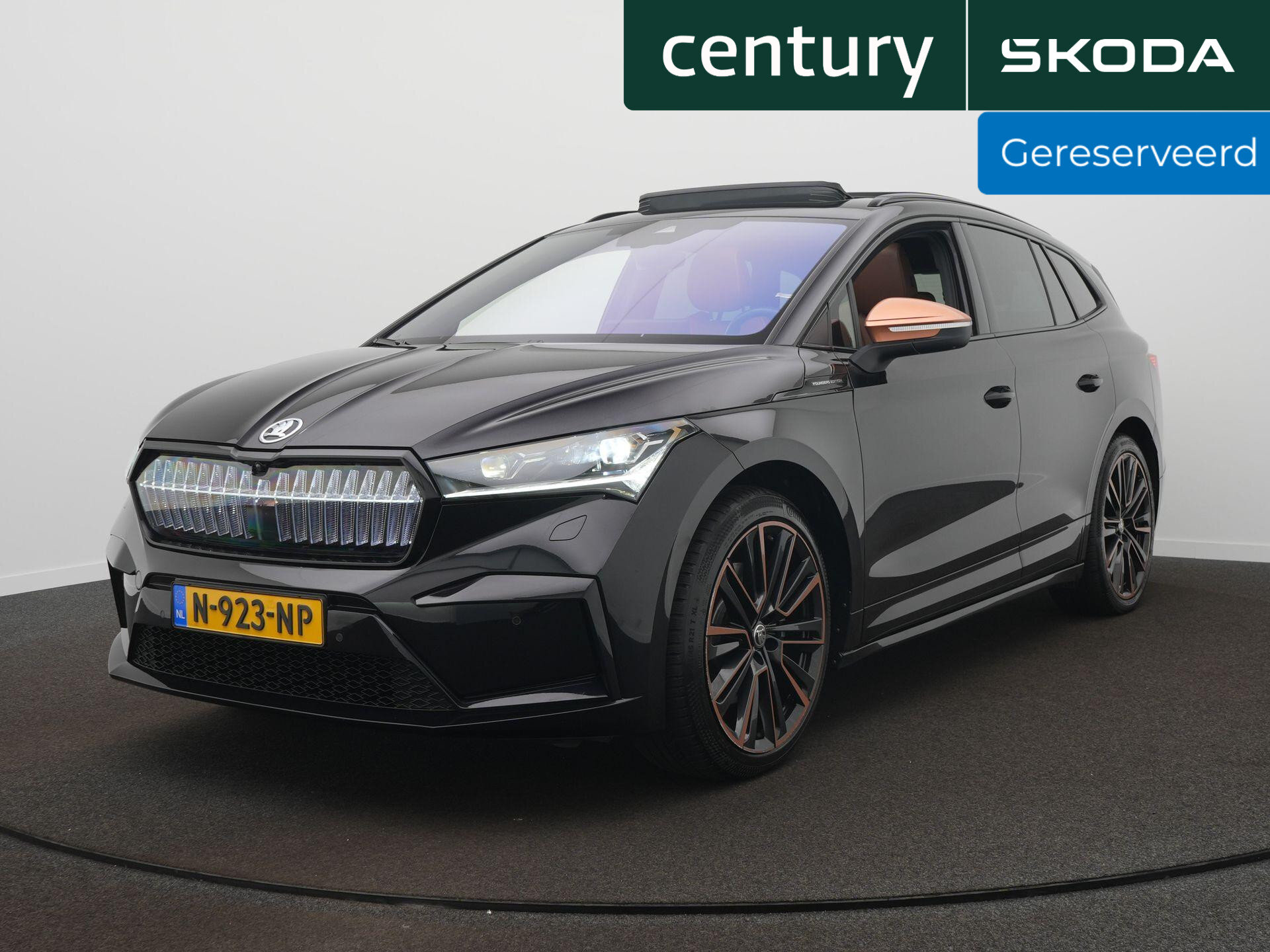 Skoda Enyaq iV 80 Founders Edition Black