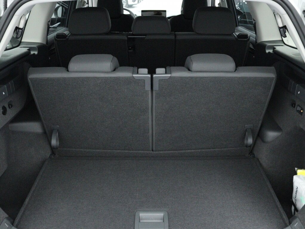 Škoda Kodiaq 1.5 TSI 150PK Selection | Private Lease vanaf 849,- per maand - Afbeelding 4