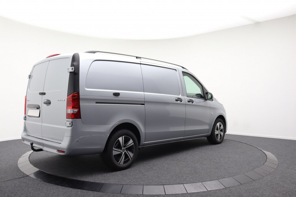 Mercedes-Benz Vito 116CDI RWD select L2H1 | Trekhaak | Camera | Stoelverwarming - Afbeelding 2