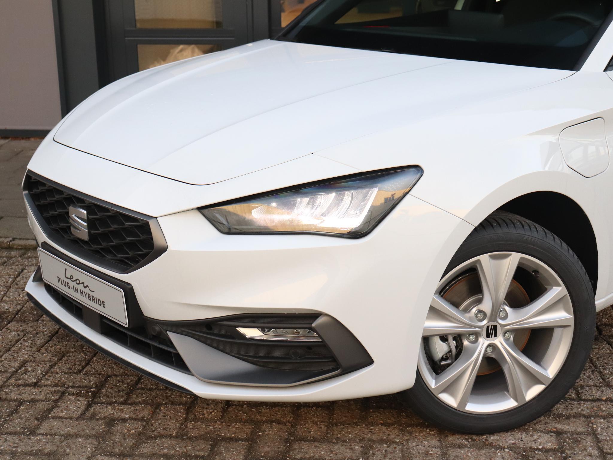 SEAT Leon Sportstourer FR Business 1.5 TSI eHybrid 150 kW / 204 PK Statio - Afbeelding 4