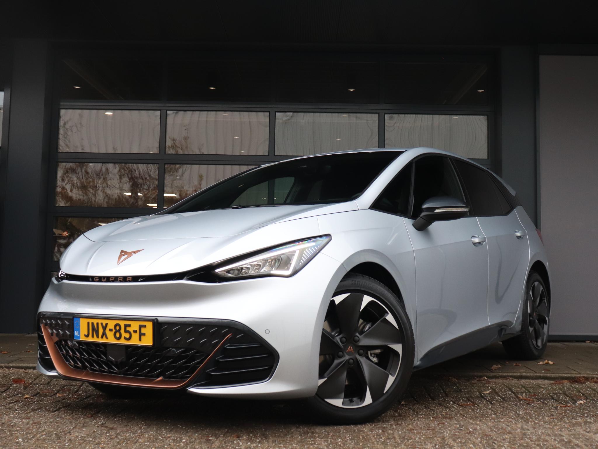 CUPRA Born Essential Limited 63 kWh 204pk