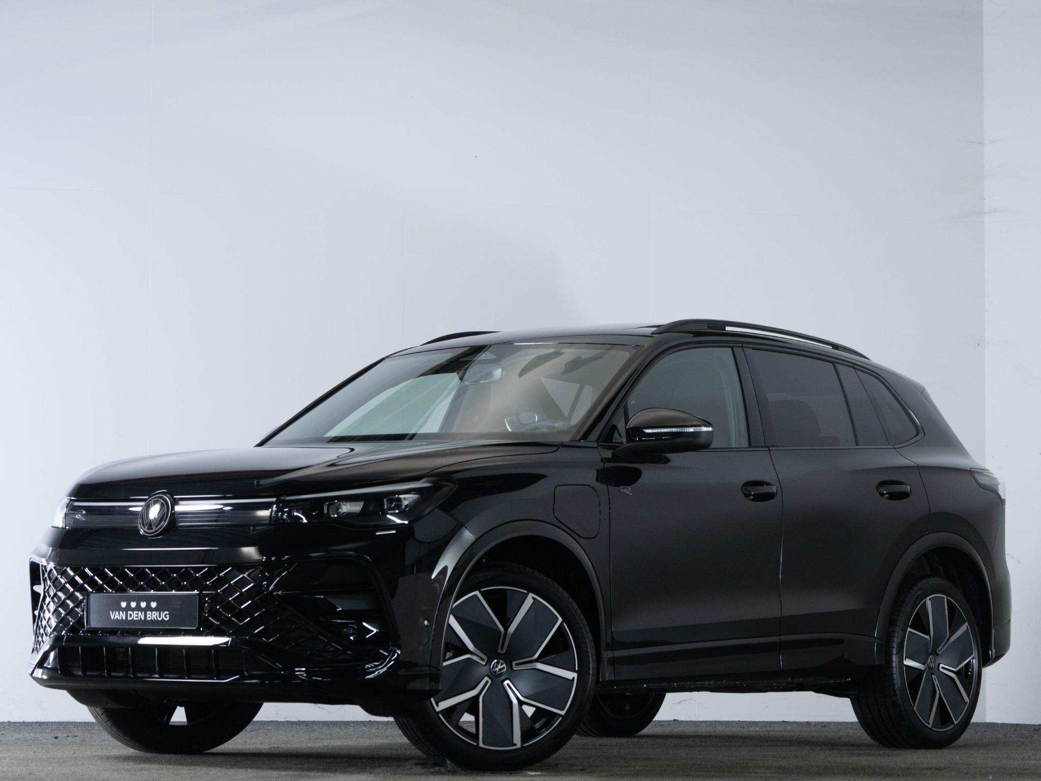 Volkswagen Tiguan R-Line 1.5 eHybrid 204 PK