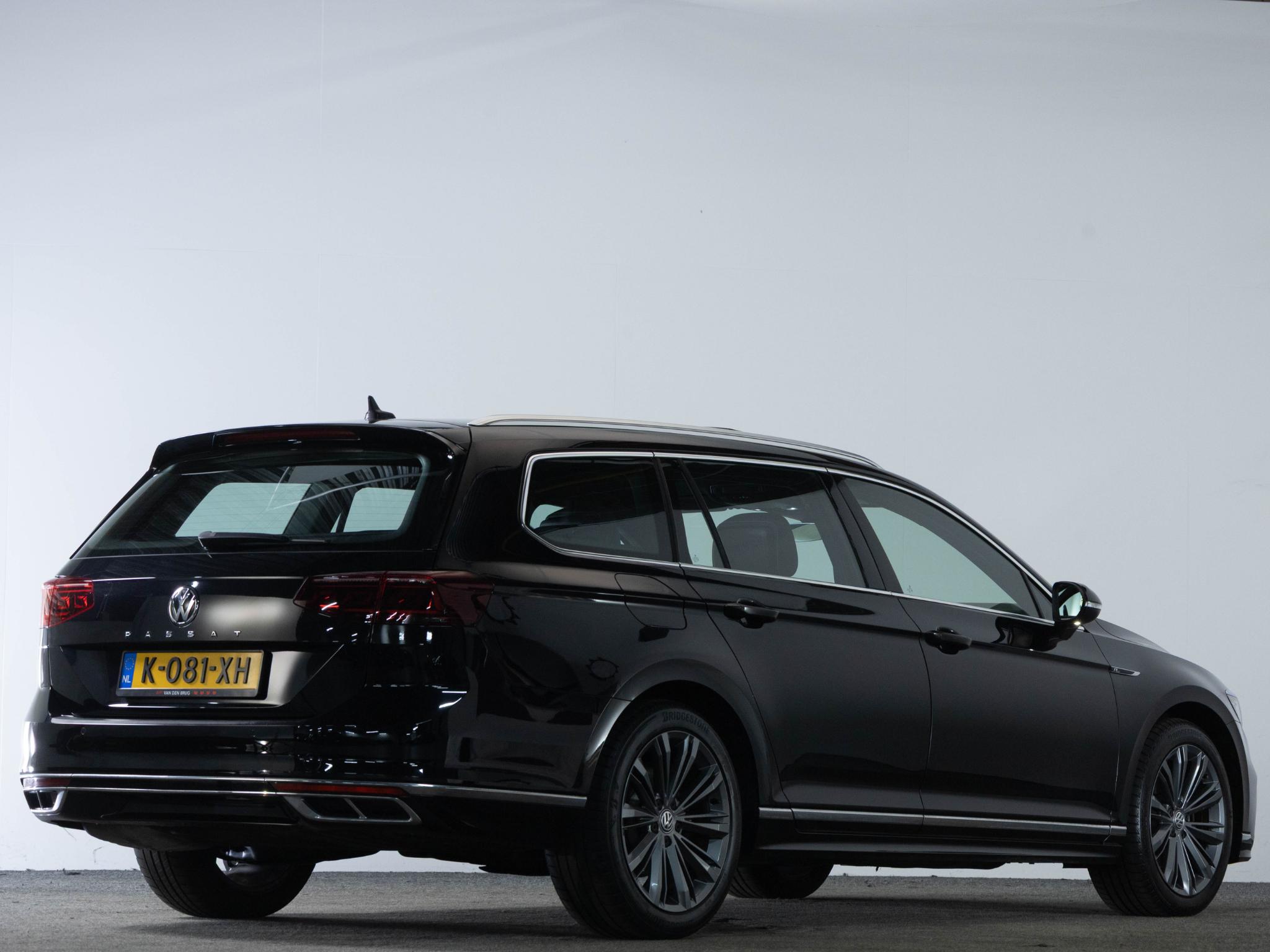 Volkswagen Passat Variant R-Line 1.5 TSI 150 PK DSG - Afbeelding 2