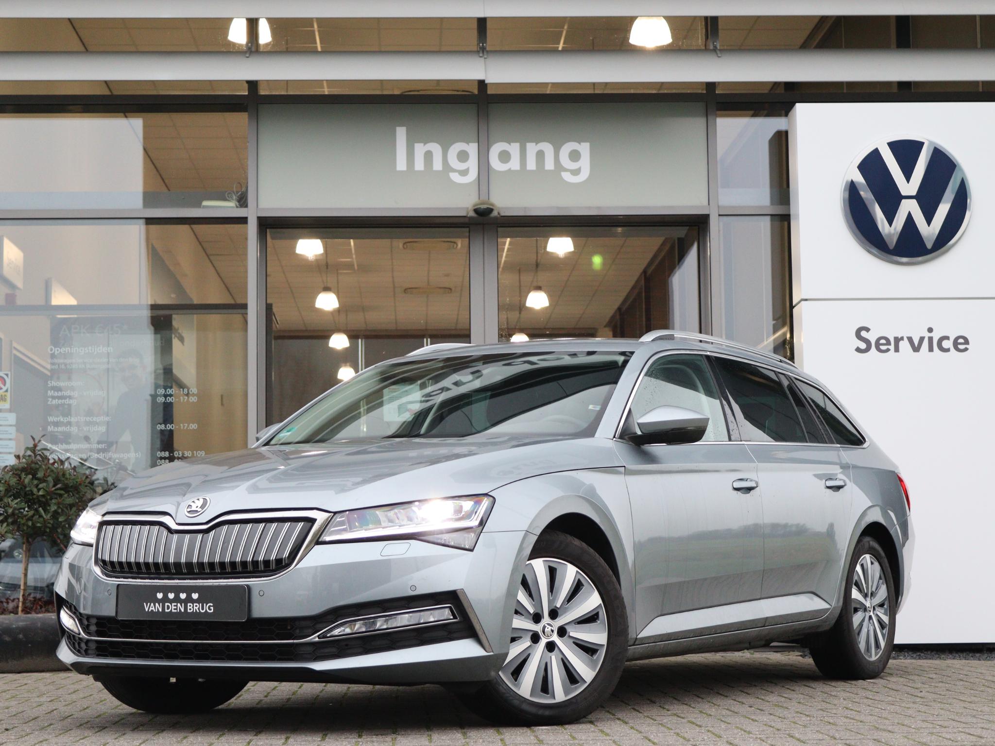Škoda Superb Combi 1.4 TSI iV 218 pk DSG Business Edition Plus