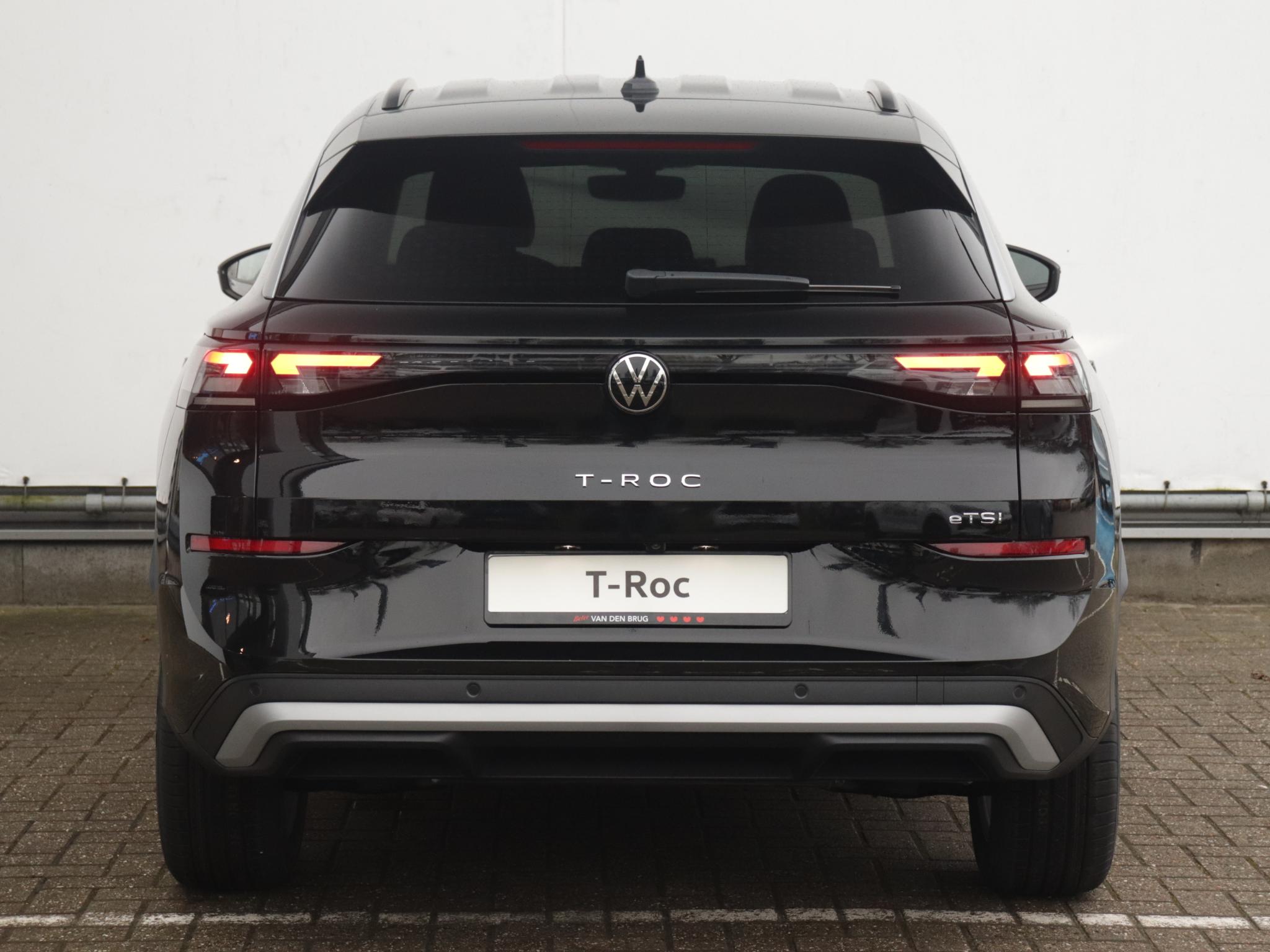 Volkswagen T-Roc Life First Edition 1.5 eTSI 85 kW / 116 PK SUV 7 v - Afbeelding 5