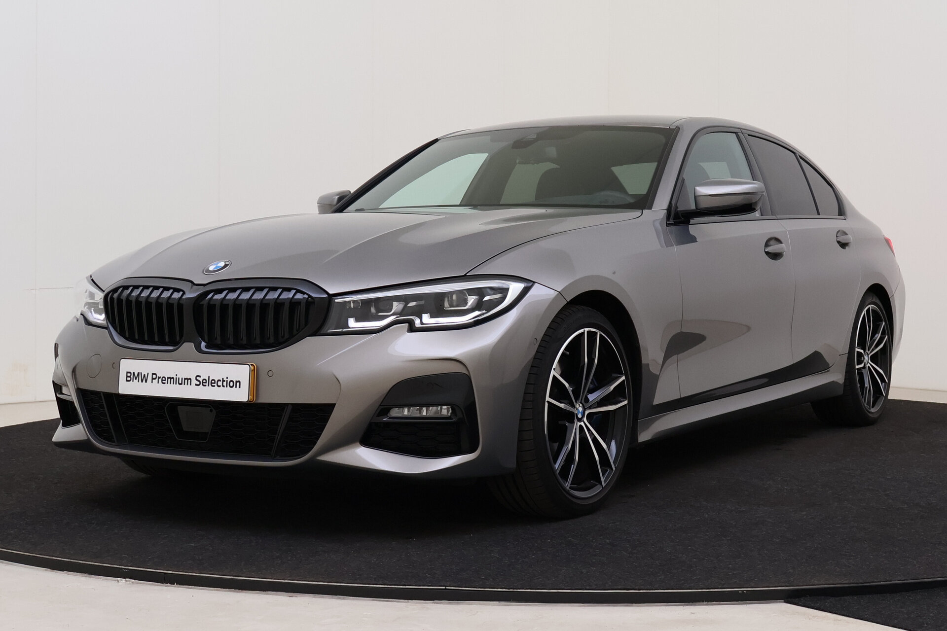 BMW 3 Serie 318i High Executive M Sport Automaat