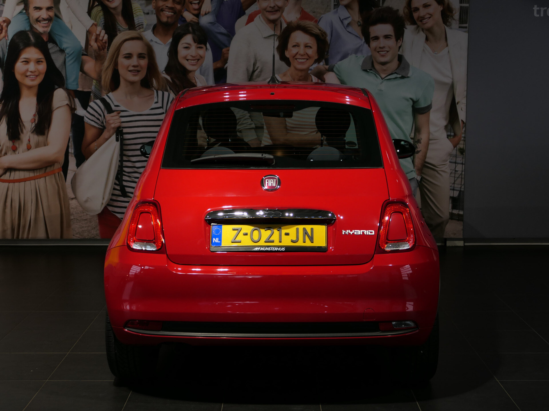 Fiat 500 1.0 Hybrid Club - Occasion Lease vanaf €339 p/m - - Afbeelding 4