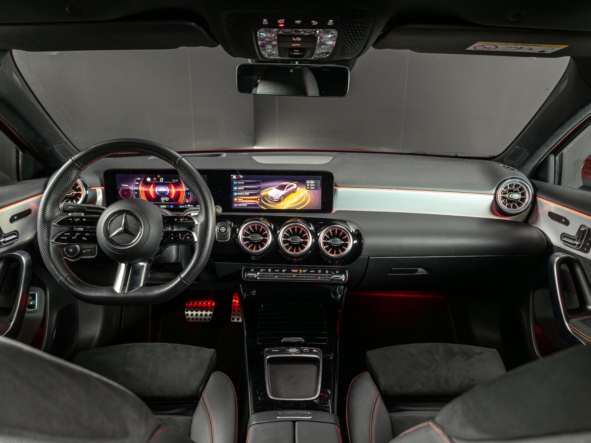 Mercedes-Benz A-Klasse Limousine 250 e Business Solution AMG - Afbeelding 3