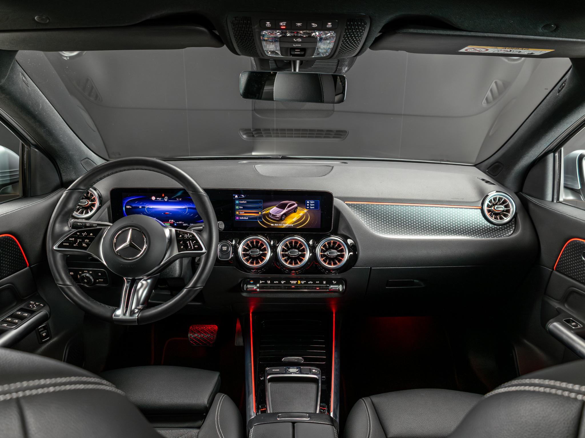 Mercedes-Benz EQA 350 4MATIC Luxury Line 67 kWh - Afbeelding 3