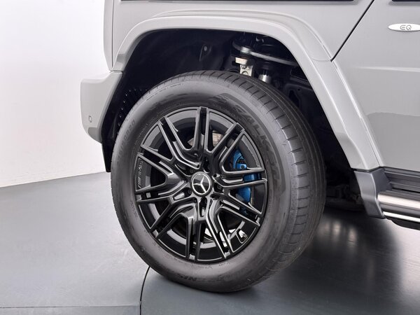 20" 10-spaaks lichtmetalen AMG-velgen, zwart, aërodynamisch geoptimaliseerd