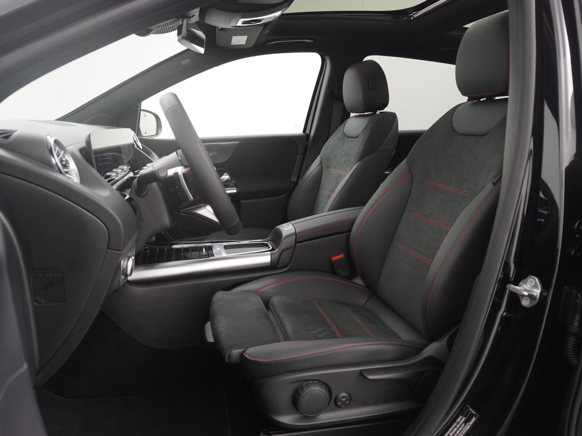 Mercedes-Benz B-klasse 180 AMG Line - Afbeelding 2