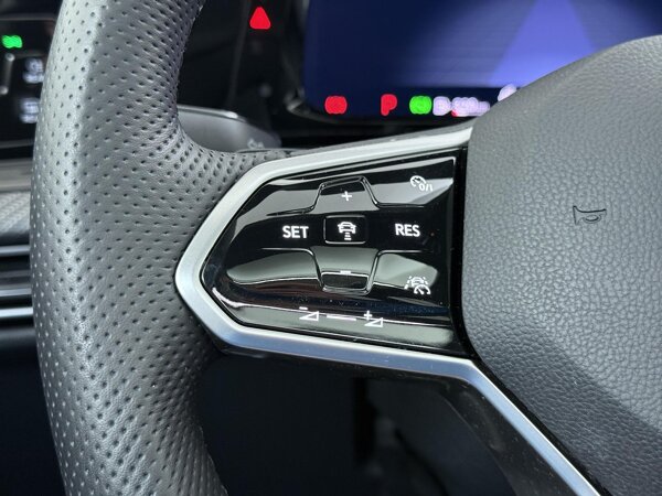 cruise control adaptief met Stop&Go en stuurhulp cruise control adaptief met Stop&Go en stuurhulp