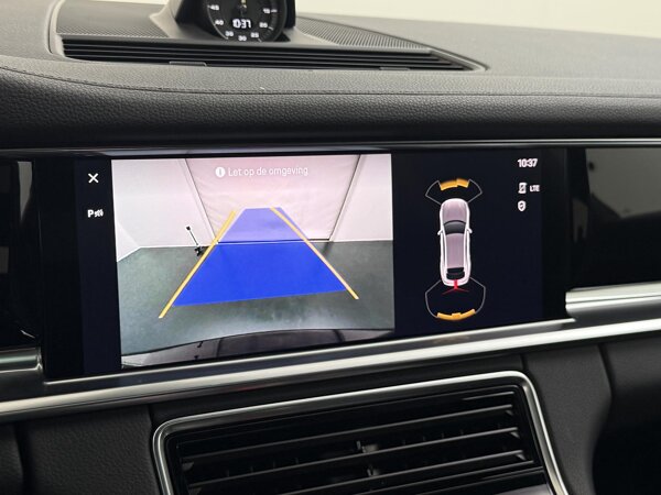 ParkAssistent voor en achter inclusief camera