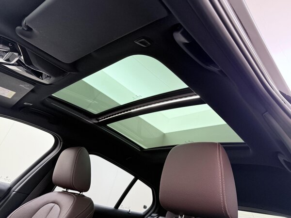 Glazen panoramadak Glazen panoramadak