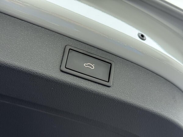 elektrisch bedienbare achterklep