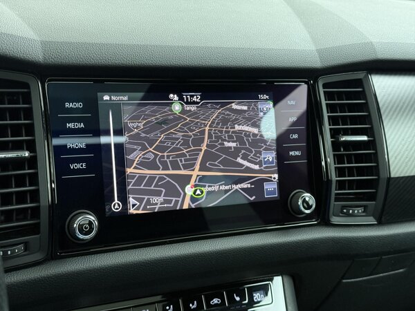 Elektrisch bedienbaar panoramisch glazen schuif-/kanteldak