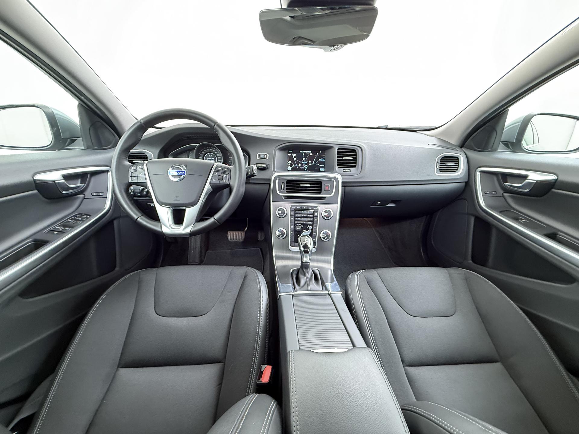 Volvo V60 2.0 D2 Momentum Business - Afbeelding 5