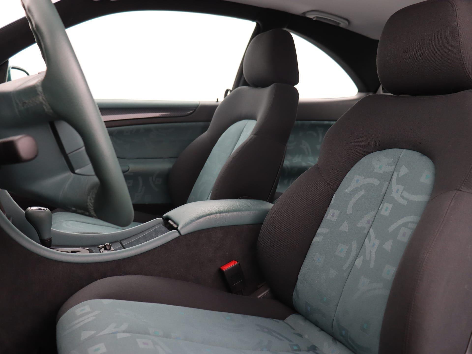 Mercedes-Benz CLK-Klasse Coupé 200 Sport Origineel nieuwstaat!! - Afbeelding 4