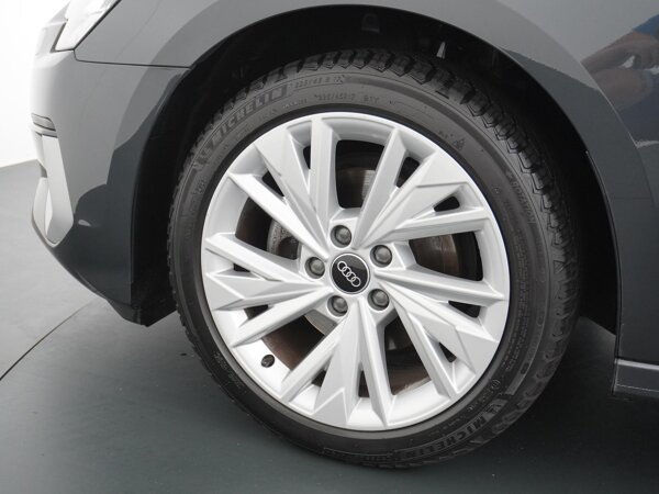 Velgen, 17 inch gegoten lichtmetaal "5-W-spaak"-design