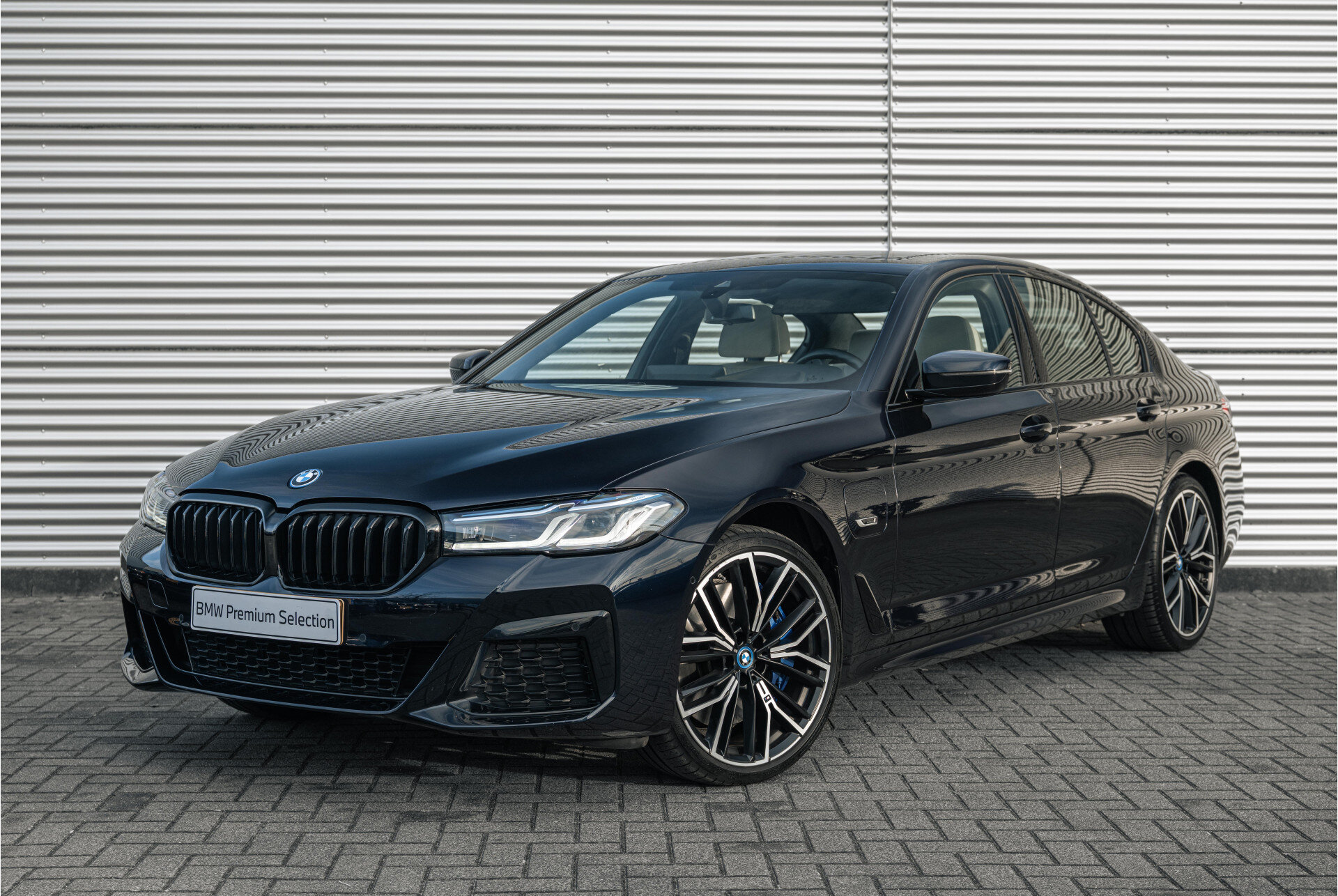BMW 5 Serie 545e xDrive High Executive M Sport Automaat