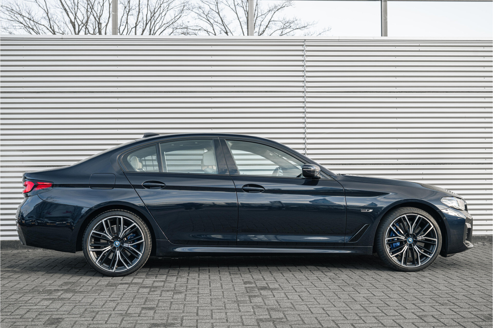 BMW 5 Serie 545e xDrive High Executive M Sport Automaat - Afbeelding 3
