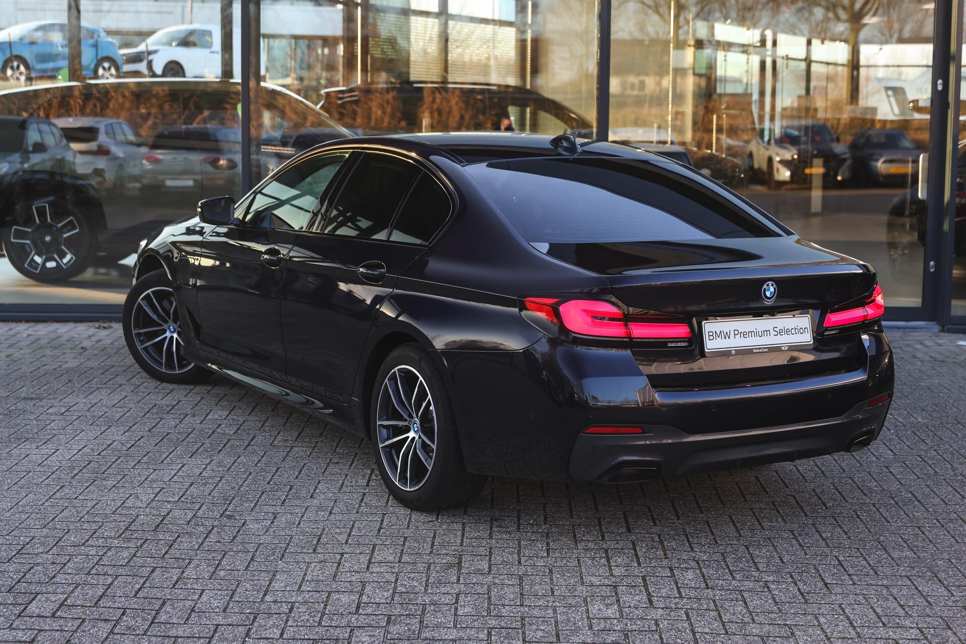 BMW 5 Serie 530e High Executive M Sport Automaat - Afbeelding 2