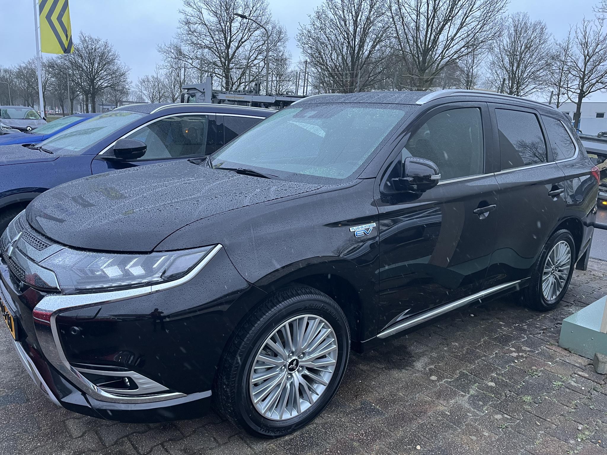 Mitsubishi Outlander 2.4 PHEV Instyle - Afbeelding 3