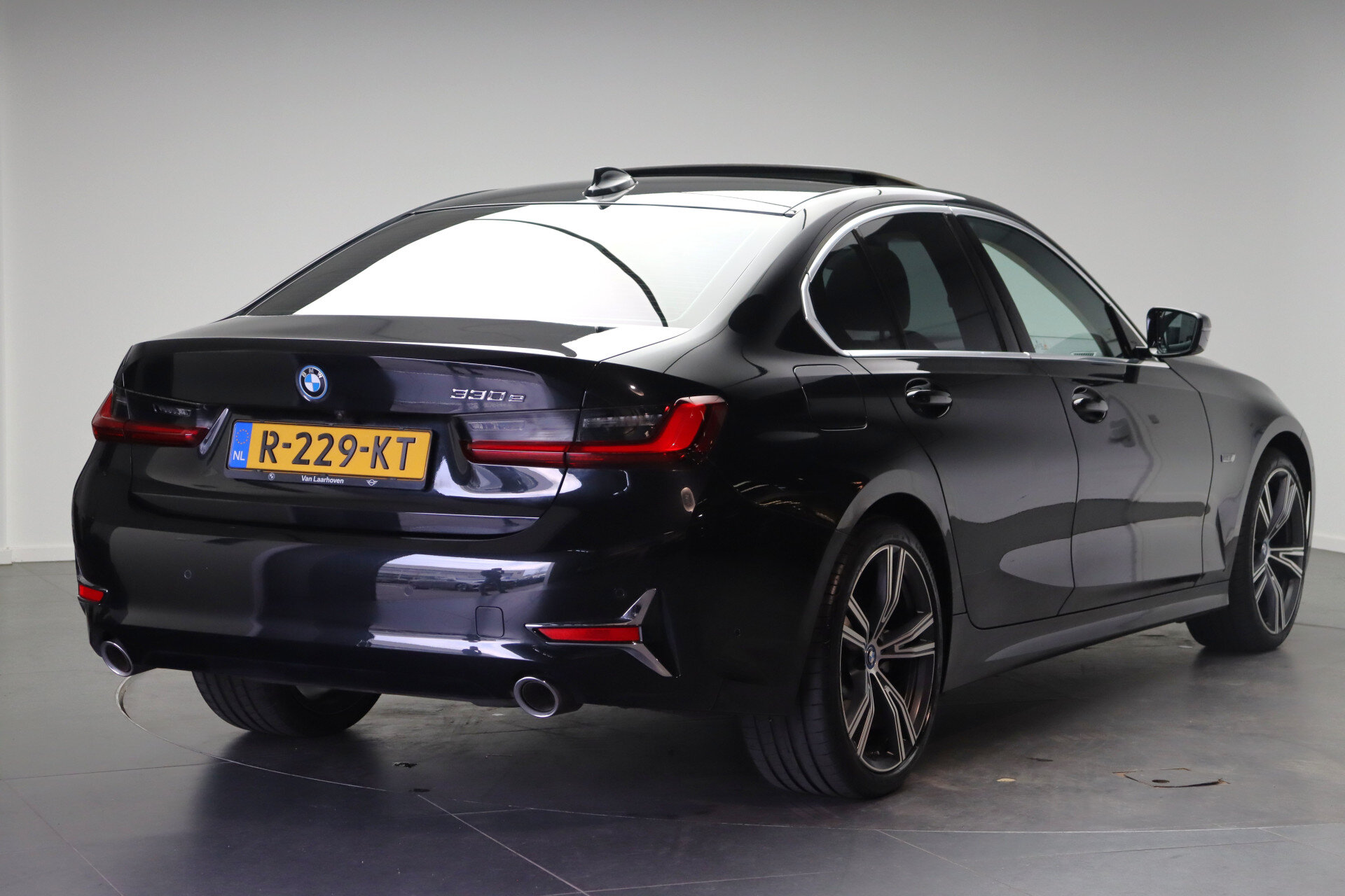 BMW 3 Serie 330e High Executive Luxury Line Automaat - Afbeelding 3