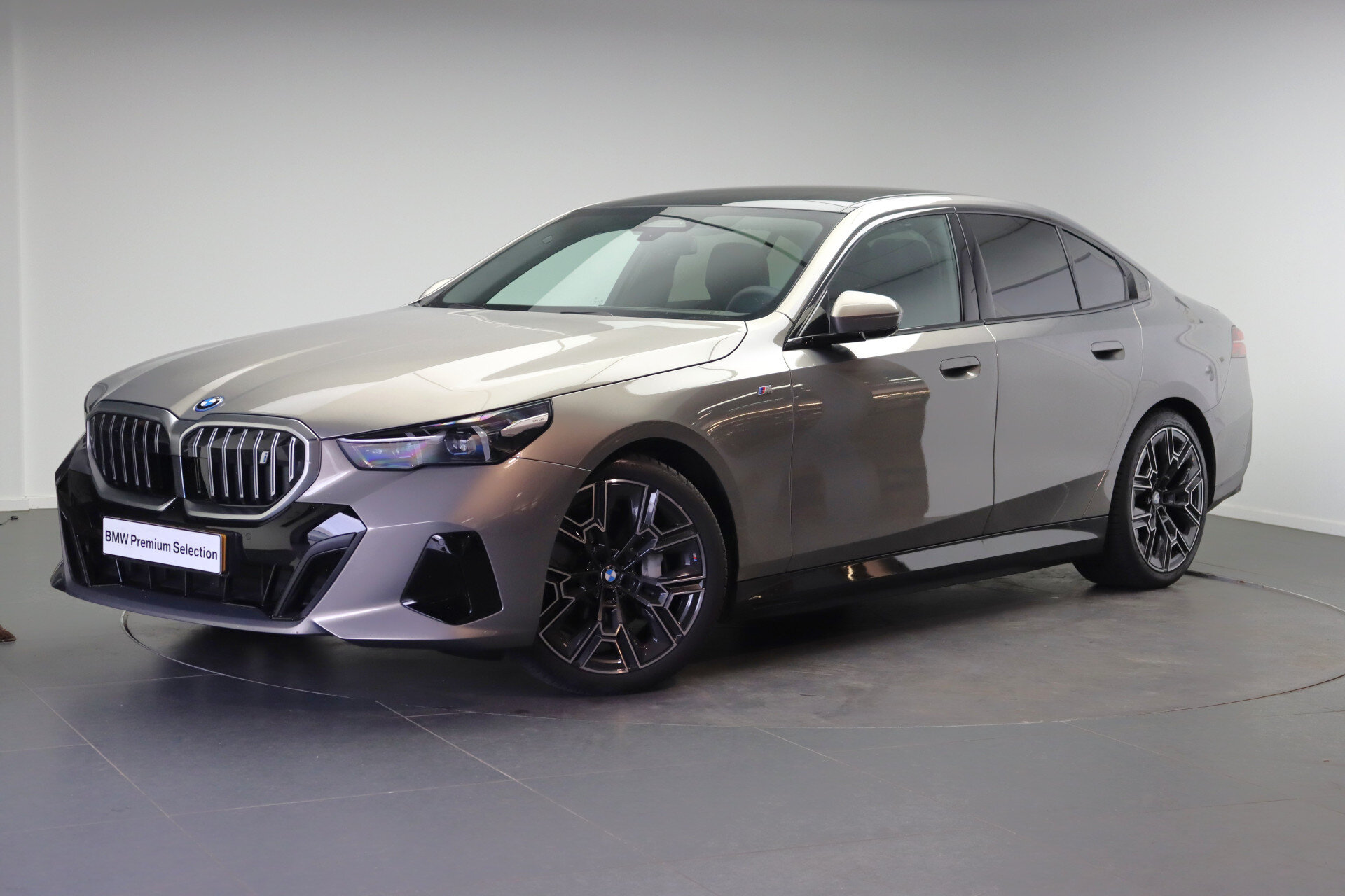 BMW i5 eDrive40 High Executive M Sport