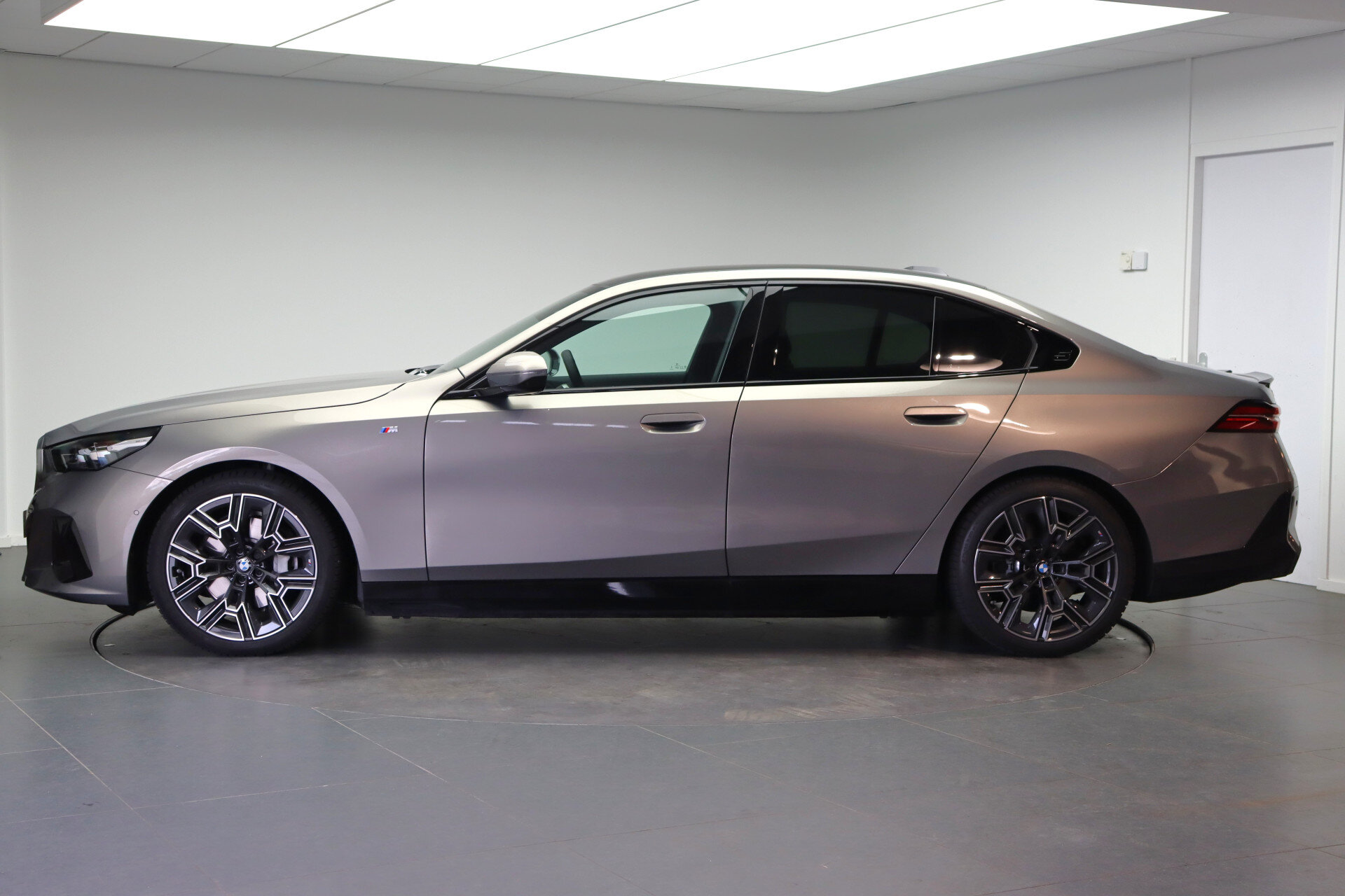 BMW i5 eDrive40 High Executive M Sport - Afbeelding 2