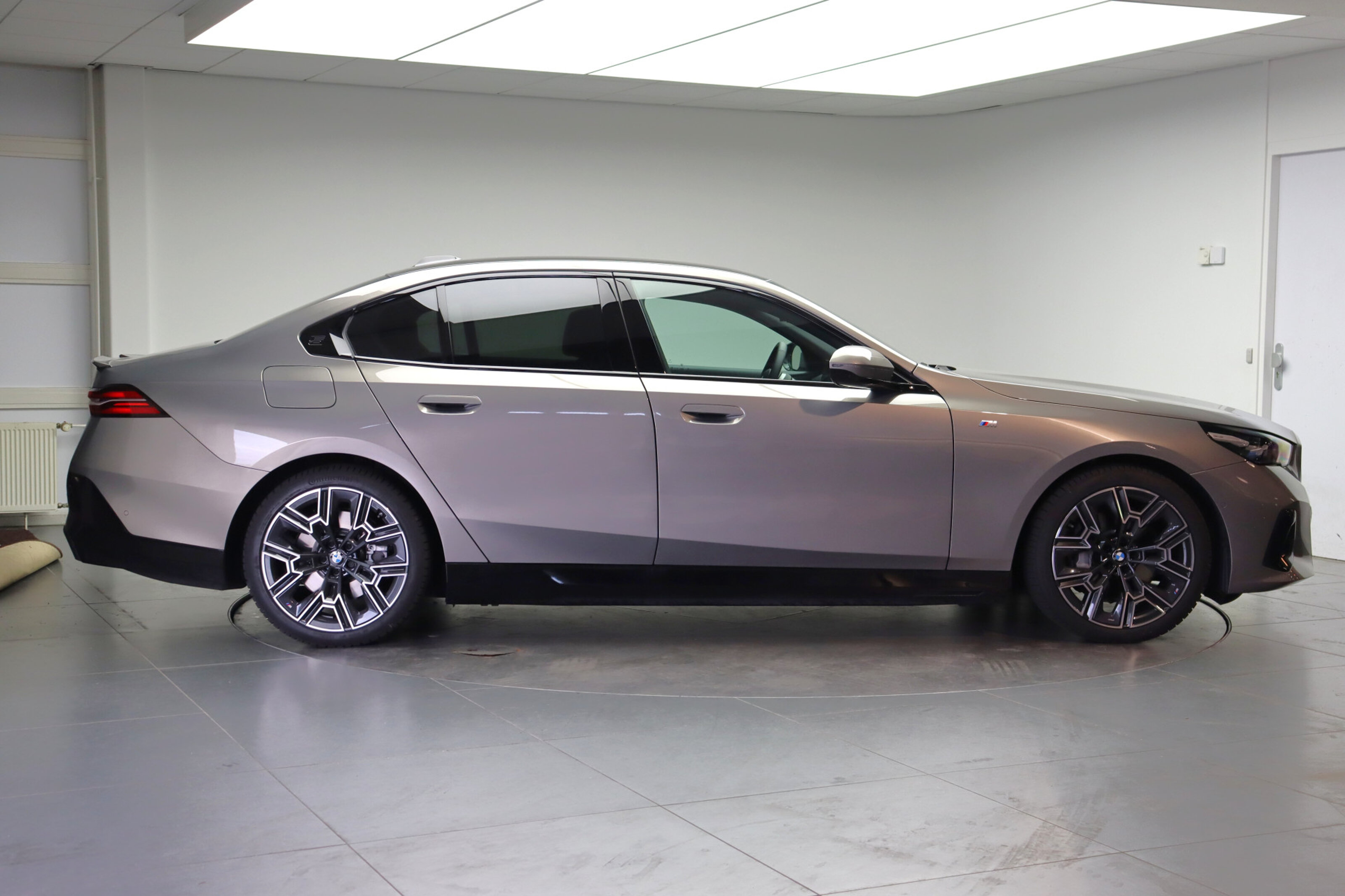 BMW i5 eDrive40 High Executive M Sport